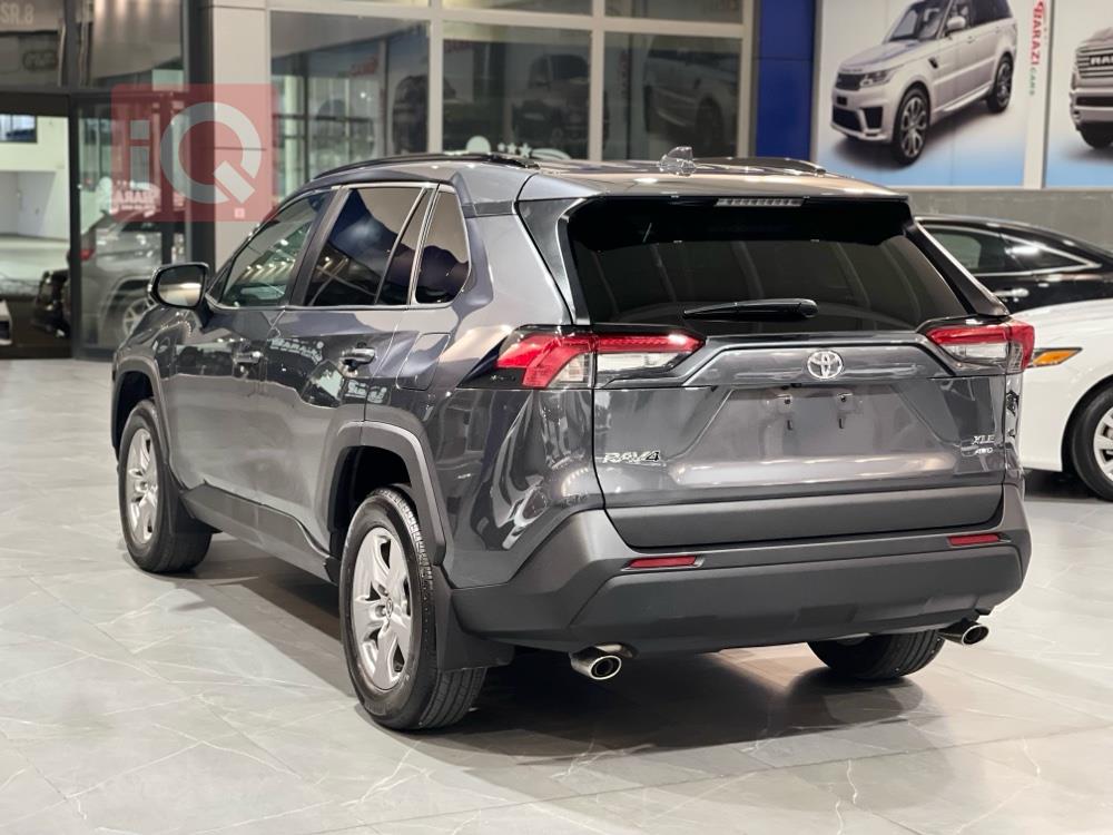 تويوتا راف 4